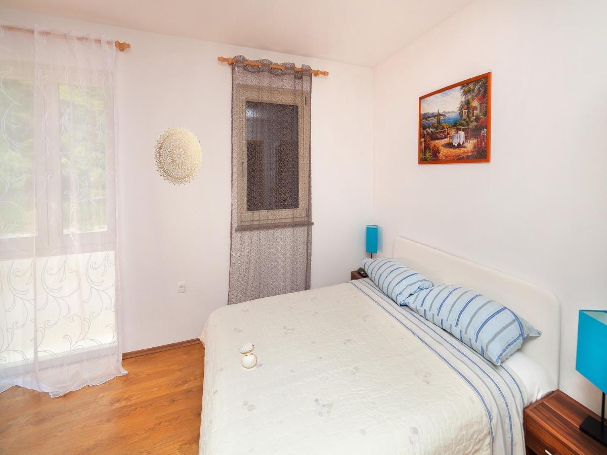 Apartments Barbara Brseč Dış mekan fotoğraf