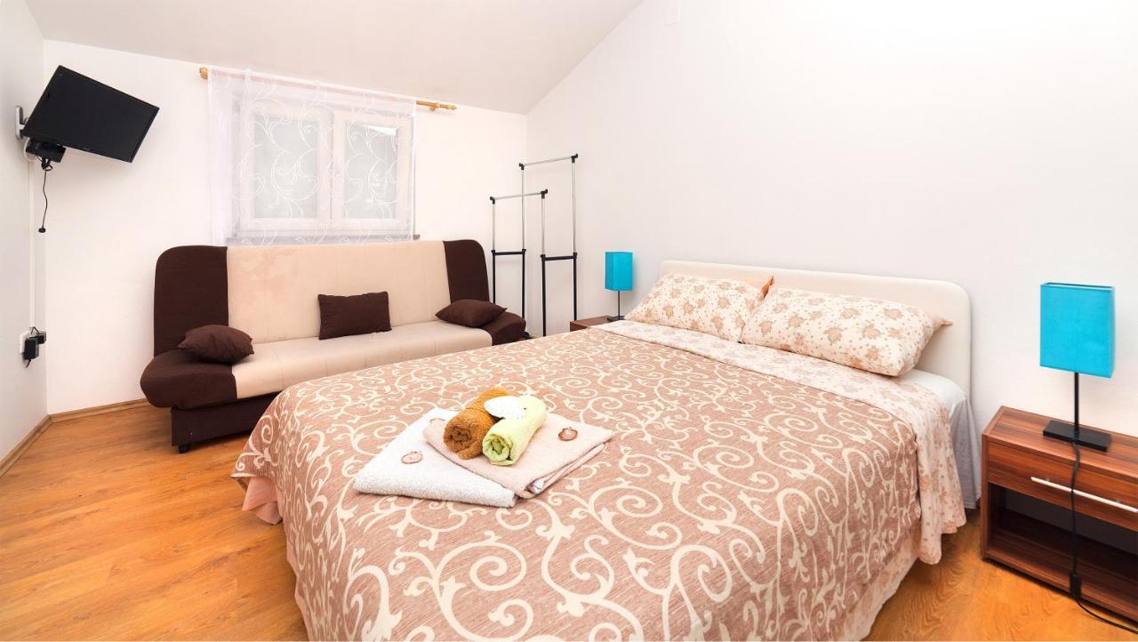 Apartments Barbara Brseč Dış mekan fotoğraf